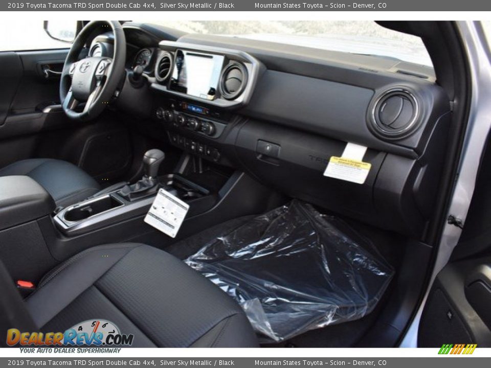Dashboard of 2019 Toyota Tacoma TRD Sport Double Cab 4x4 Photo #11