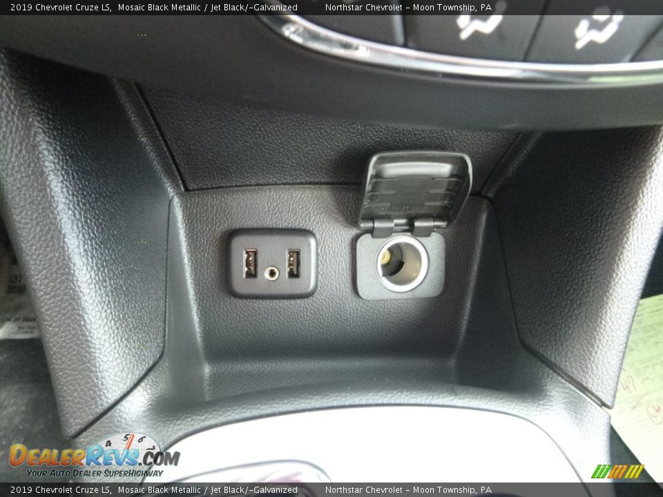 2019 Chevrolet Cruze LS Mosaic Black Metallic / Jet Black/­Galvanized Photo #20