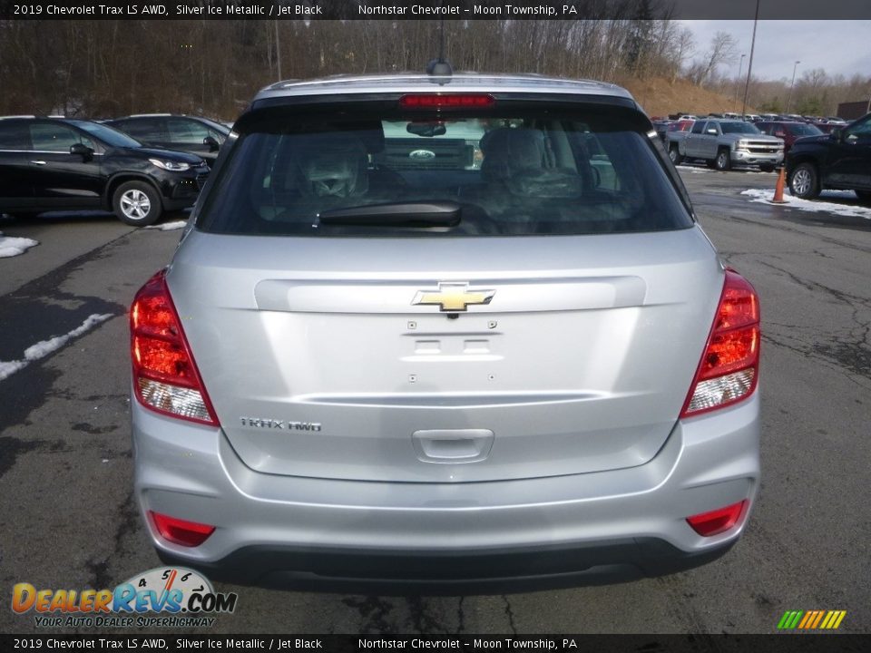 2019 Chevrolet Trax LS AWD Silver Ice Metallic / Jet Black Photo #4