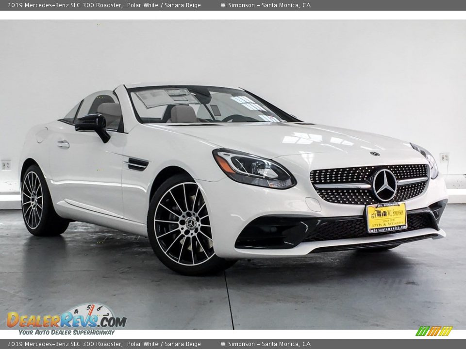 Front 3/4 View of 2019 Mercedes-Benz SLC 300 Roadster Photo #12