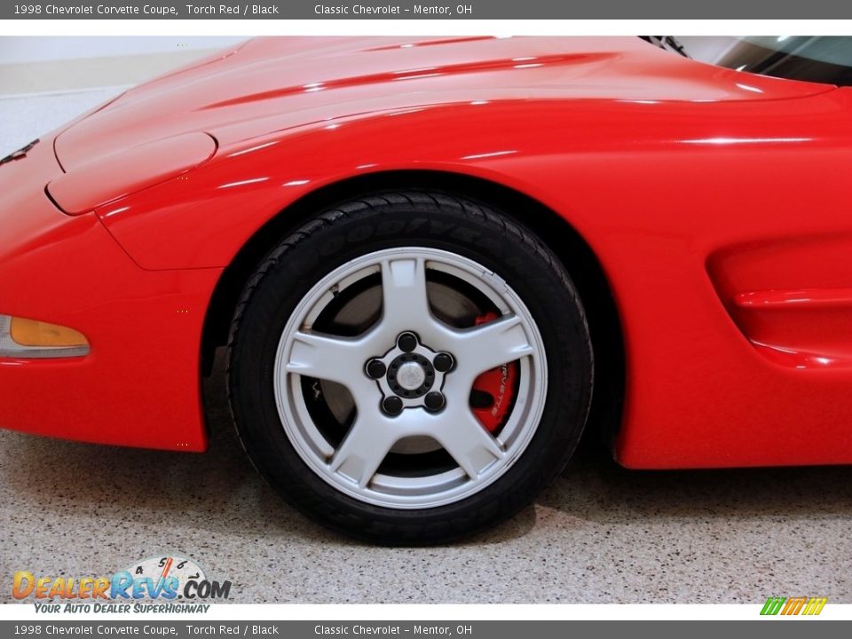 1998 Chevrolet Corvette Coupe Torch Red / Black Photo #22