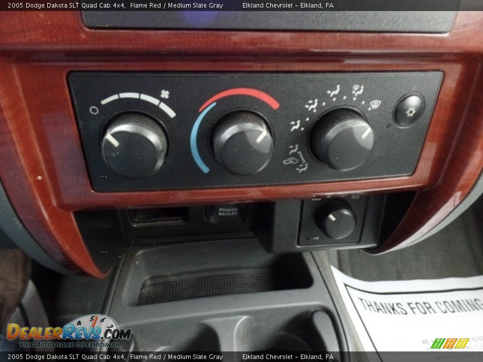 2005 Dodge Dakota SLT Quad Cab 4x4 Flame Red / Medium Slate Gray Photo #25