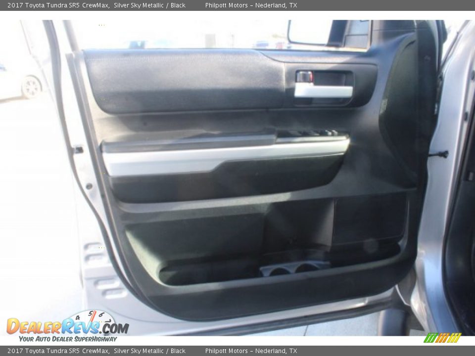 2017 Toyota Tundra SR5 CrewMax Silver Sky Metallic / Black Photo #9