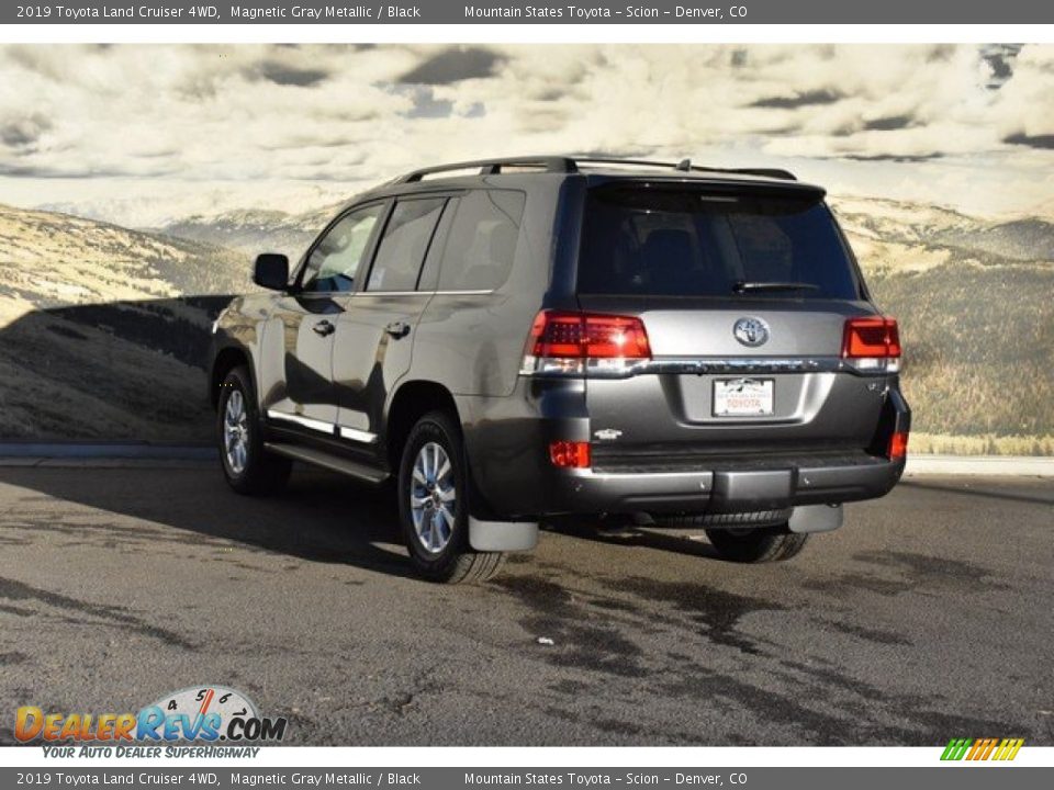 2019 Toyota Land Cruiser 4WD Magnetic Gray Metallic / Black Photo #3