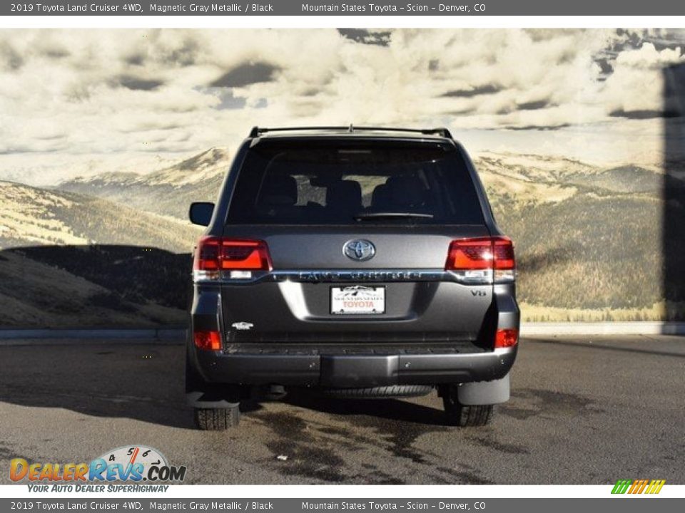 2019 Toyota Land Cruiser 4WD Magnetic Gray Metallic / Black Photo #4
