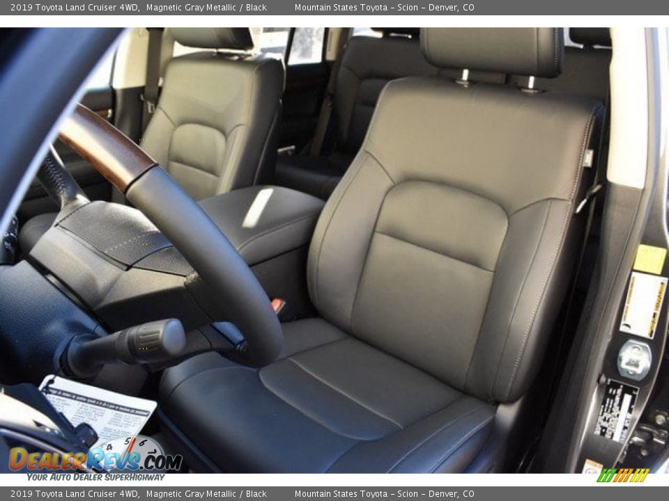 2019 Toyota Land Cruiser 4WD Magnetic Gray Metallic / Black Photo #7