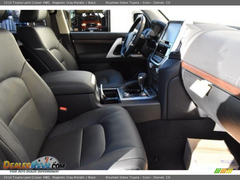 2019 Toyota Land Cruiser 4WD Magnetic Gray Metallic / Black Photo #12