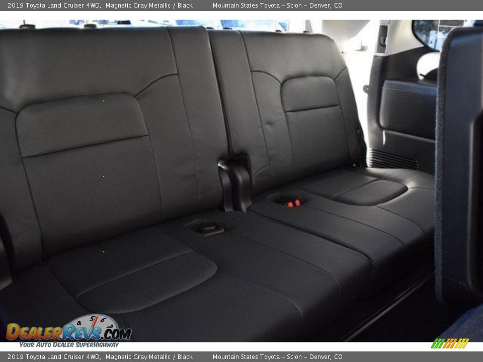 2019 Toyota Land Cruiser 4WD Magnetic Gray Metallic / Black Photo #21