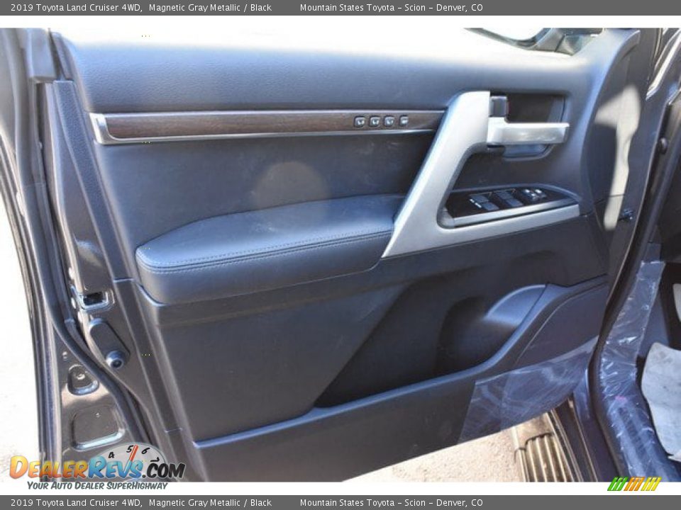 2019 Toyota Land Cruiser 4WD Magnetic Gray Metallic / Black Photo #23
