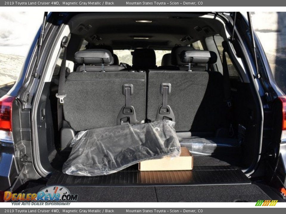 2019 Toyota Land Cruiser 4WD Magnetic Gray Metallic / Black Photo #34