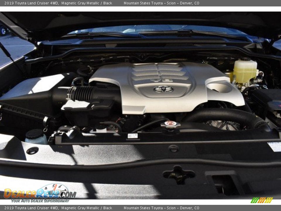 2019 Toyota Land Cruiser 4WD Magnetic Gray Metallic / Black Photo #35