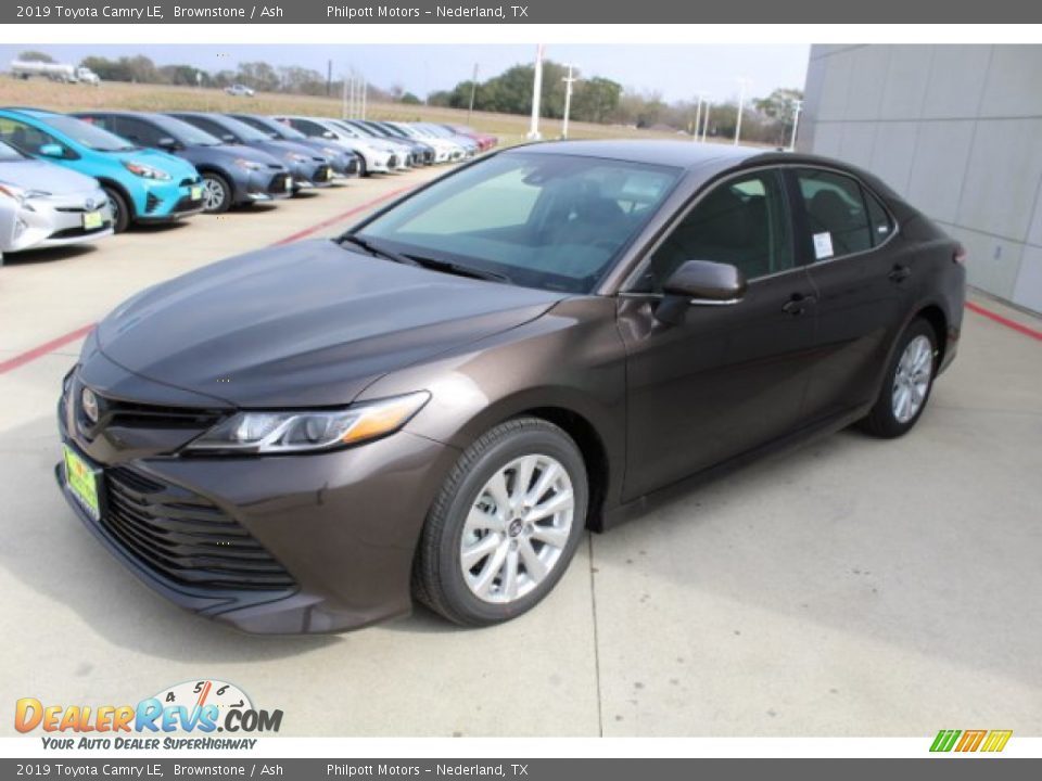 2019 Toyota Camry LE Brownstone / Ash Photo #4