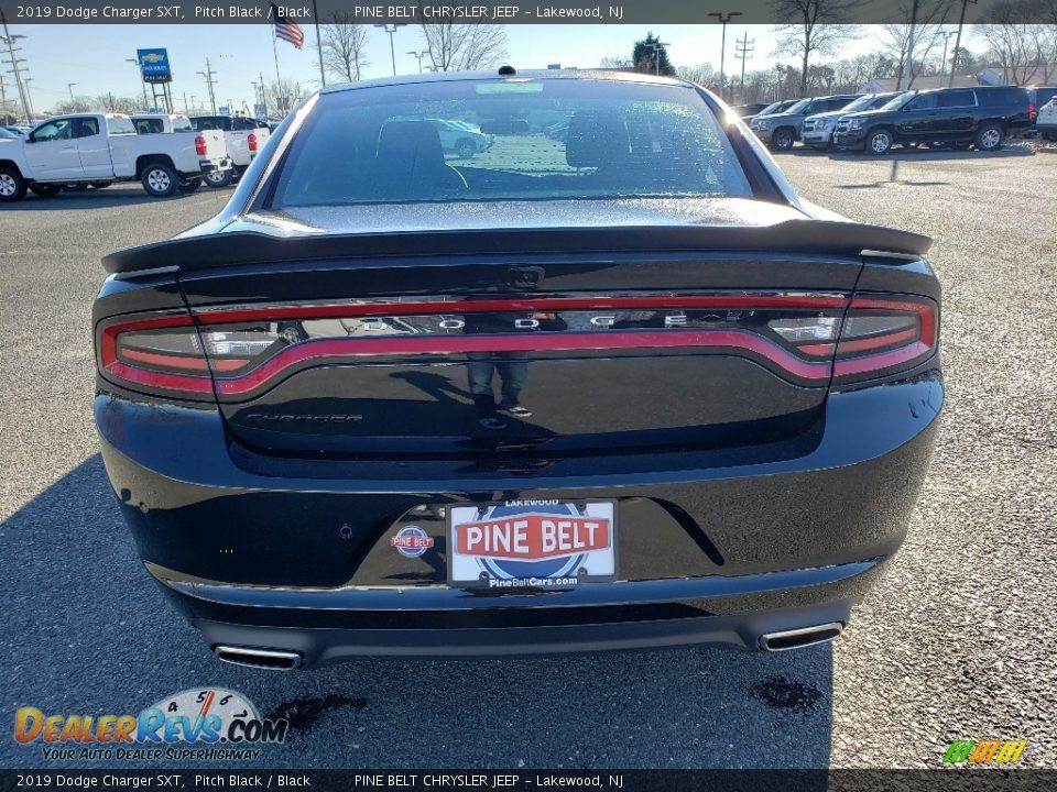 2019 Dodge Charger SXT Pitch Black / Black Photo #5
