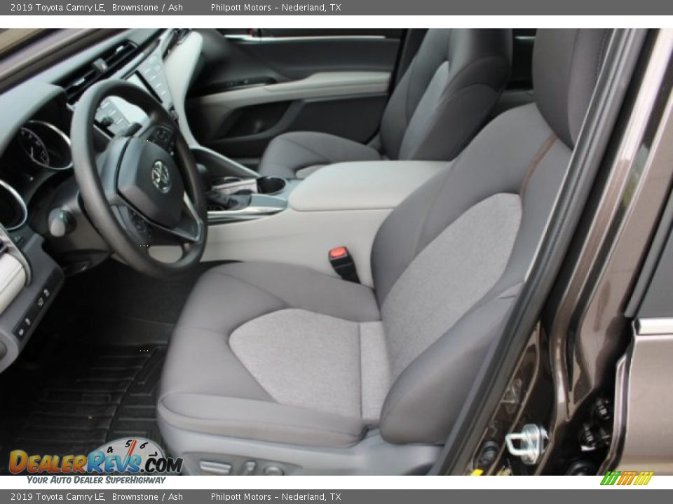 2019 Toyota Camry LE Brownstone / Ash Photo #10