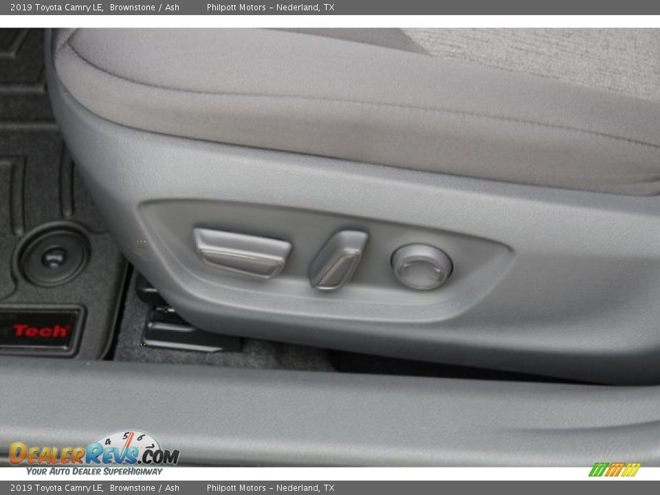 2019 Toyota Camry LE Brownstone / Ash Photo #11