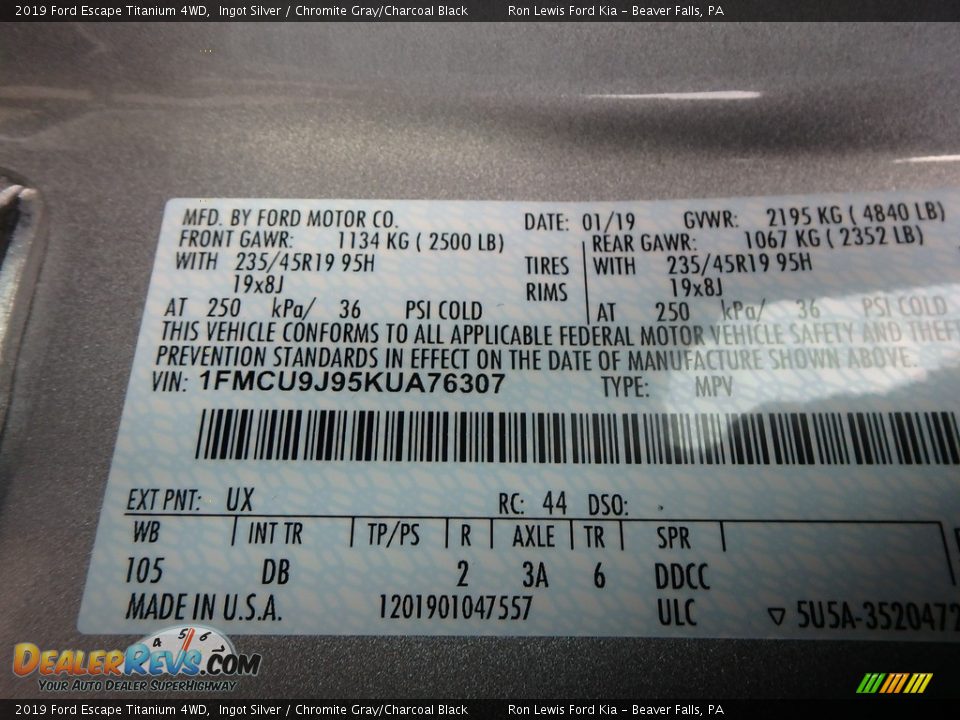 2019 Ford Escape Titanium 4WD Ingot Silver / Chromite Gray/Charcoal Black Photo #16