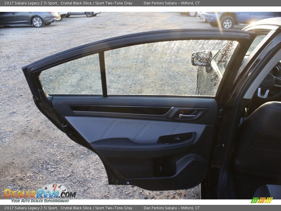 2017 Subaru Legacy 2.5i Sport Crystal Black Silica / Sport Two-Tone Gray Photo #18