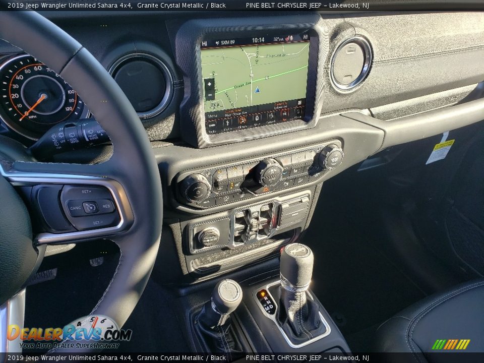 2019 Jeep Wrangler Unlimited Sahara 4x4 Granite Crystal Metallic / Black Photo #10