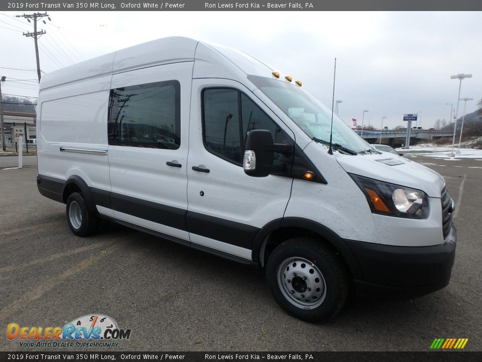 Front 3/4 View of 2019 Ford Transit Van 350 MR Long Photo #11