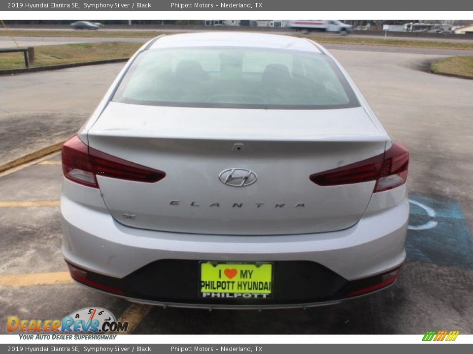 2019 Hyundai Elantra SE Symphony Silver / Black Photo #6