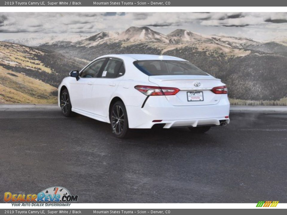 2019 Toyota Camry LE Super White / Black Photo #3