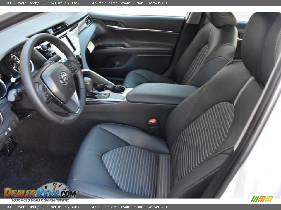 2019 Toyota Camry LE Super White / Black Photo #6