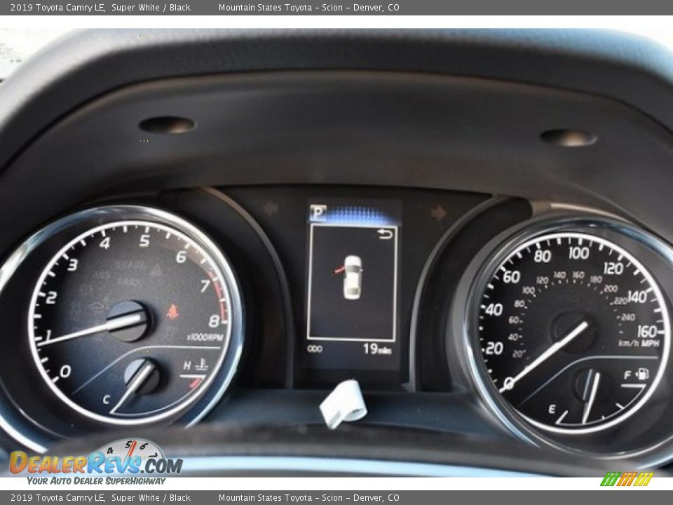 2019 Toyota Camry LE Super White / Black Photo #28