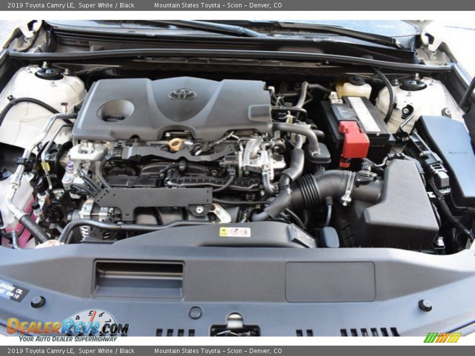 2019 Toyota Camry LE Super White / Black Photo #31