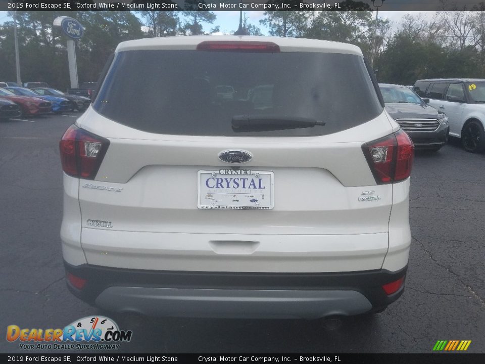 2019 Ford Escape SE Oxford White / Medium Light Stone Photo #4
