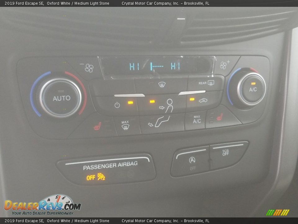 2019 Ford Escape SE Oxford White / Medium Light Stone Photo #16