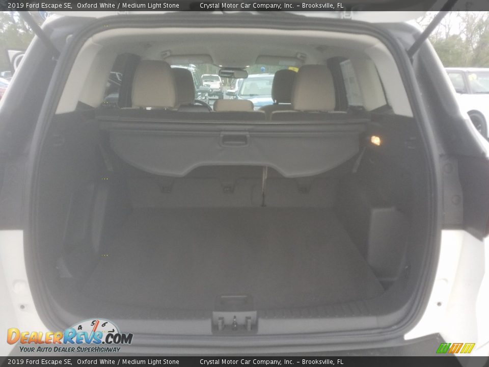 2019 Ford Escape SE Oxford White / Medium Light Stone Photo #19
