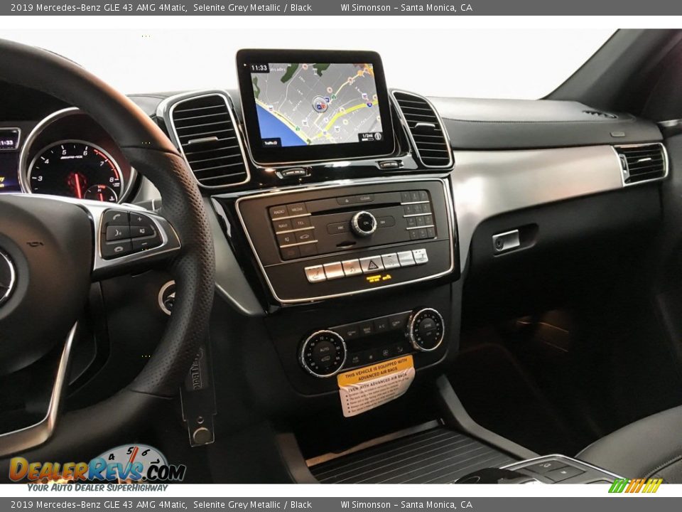 Dashboard of 2019 Mercedes-Benz GLE 43 AMG 4Matic Photo #6