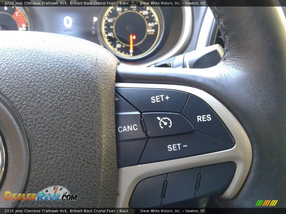 2016 Jeep Cherokee Trailhawk 4x4 Brilliant Black Crystal Pearl / Black Photo #18