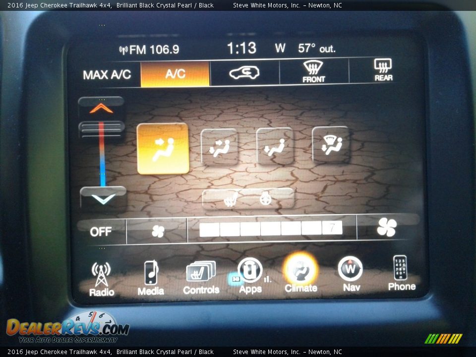 2016 Jeep Cherokee Trailhawk 4x4 Brilliant Black Crystal Pearl / Black Photo #25