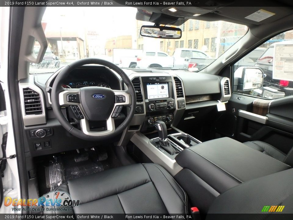 Black Interior - 2019 Ford F150 Lariat SuperCrew 4x4 Photo #13