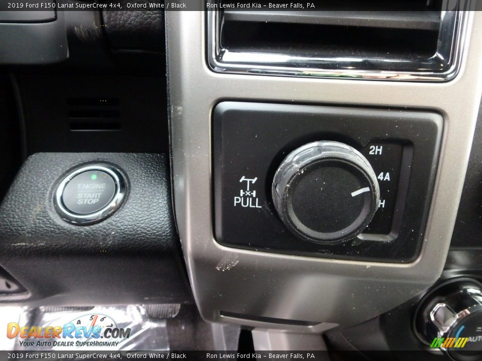 Controls of 2019 Ford F150 Lariat SuperCrew 4x4 Photo #17