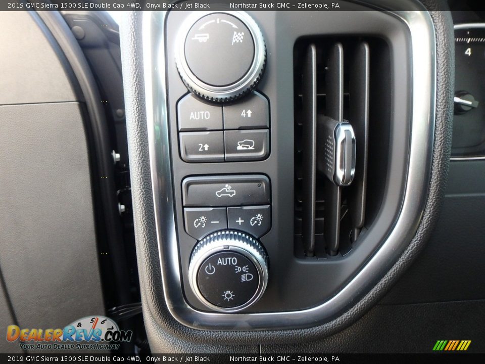Controls of 2019 GMC Sierra 1500 SLE Double Cab 4WD Photo #14