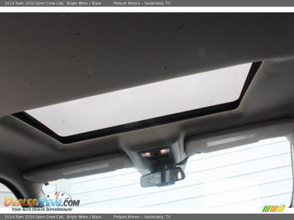 2014 Ram 1500 Sport Crew Cab Bright White / Black Photo #24