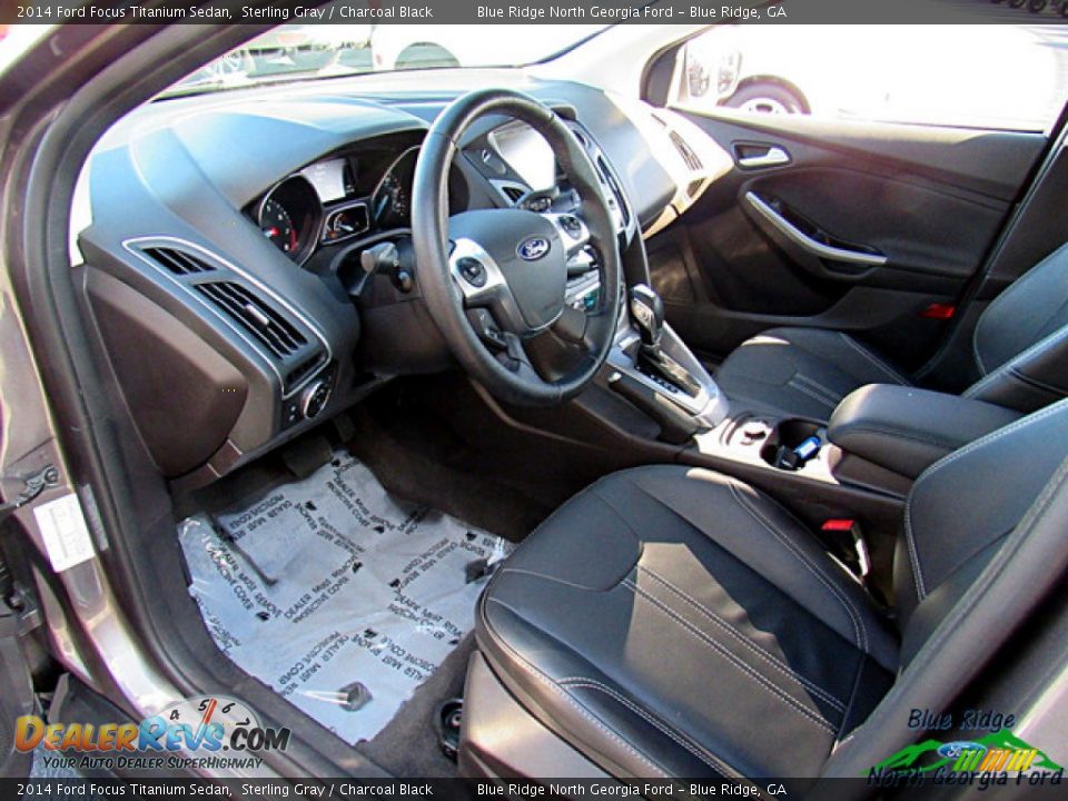 2014 Ford Focus Titanium Sedan Sterling Gray / Charcoal Black Photo #28