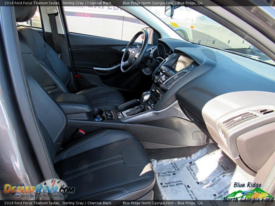 2014 Ford Focus Titanium Sedan Sterling Gray / Charcoal Black Photo #29