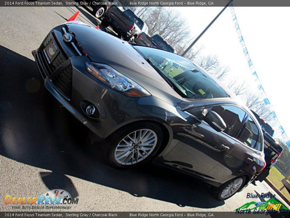 2014 Ford Focus Titanium Sedan Sterling Gray / Charcoal Black Photo #31