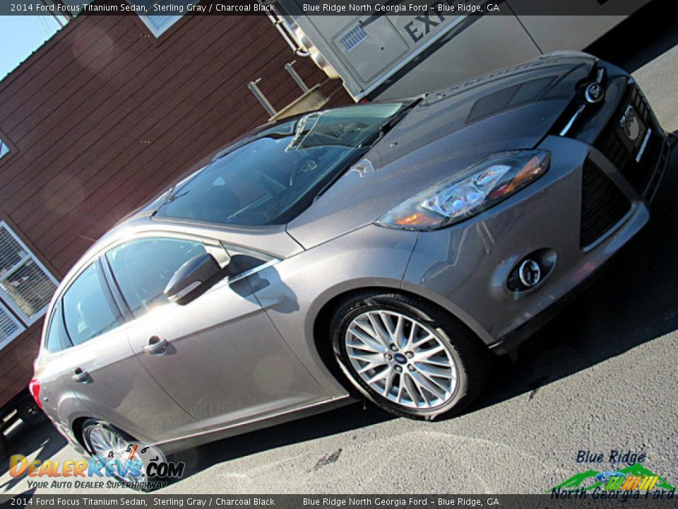 2014 Ford Focus Titanium Sedan Sterling Gray / Charcoal Black Photo #32