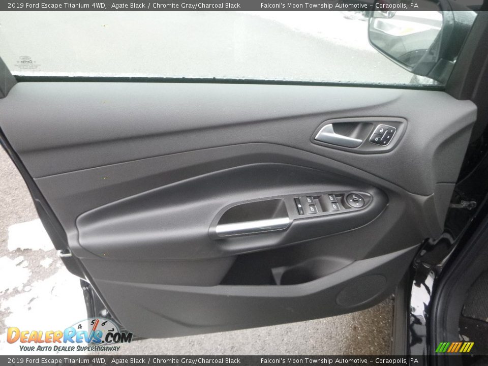 2019 Ford Escape Titanium 4WD Agate Black / Chromite Gray/Charcoal Black Photo #10