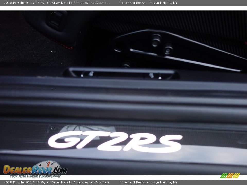2018 Porsche 911 GT2 RS Logo Photo #25