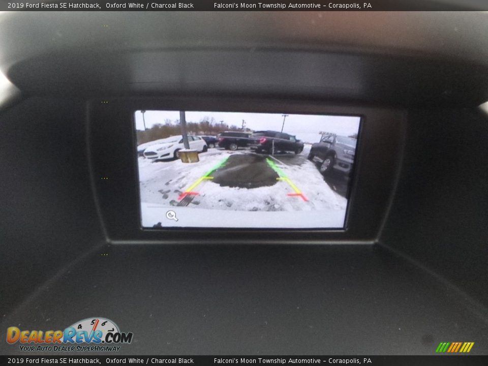 2019 Ford Fiesta SE Hatchback Oxford White / Charcoal Black Photo #15
