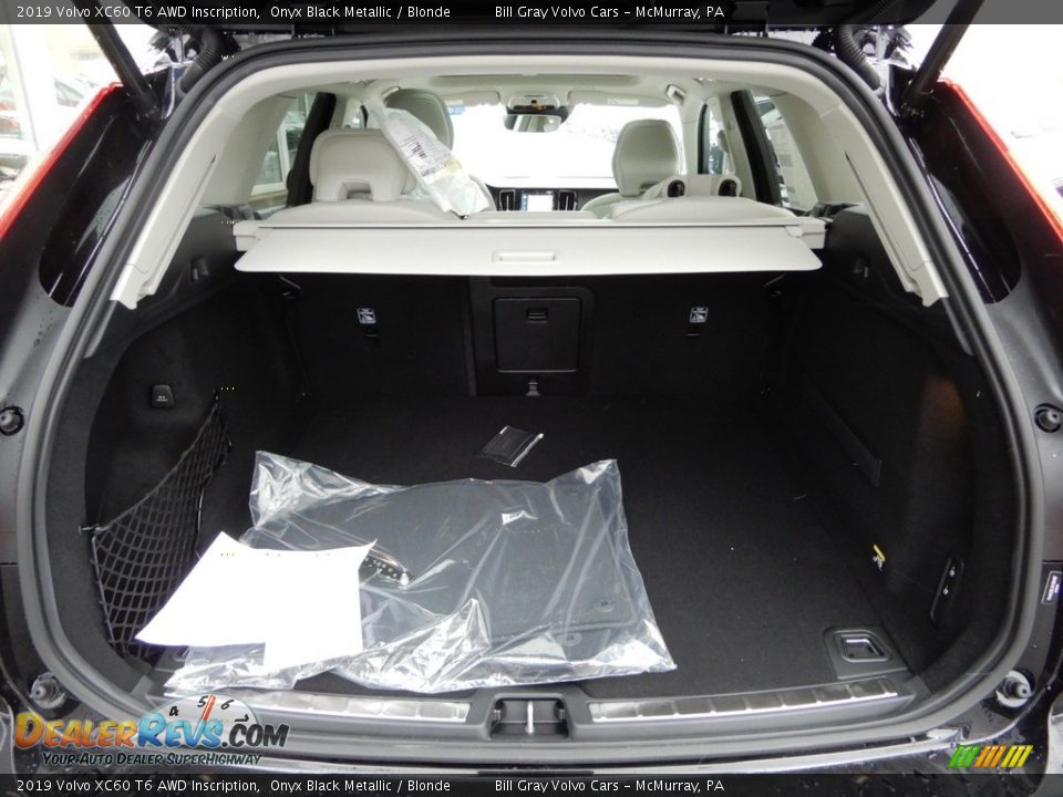 2019 Volvo XC60 T6 AWD Inscription Onyx Black Metallic / Blonde Photo #3