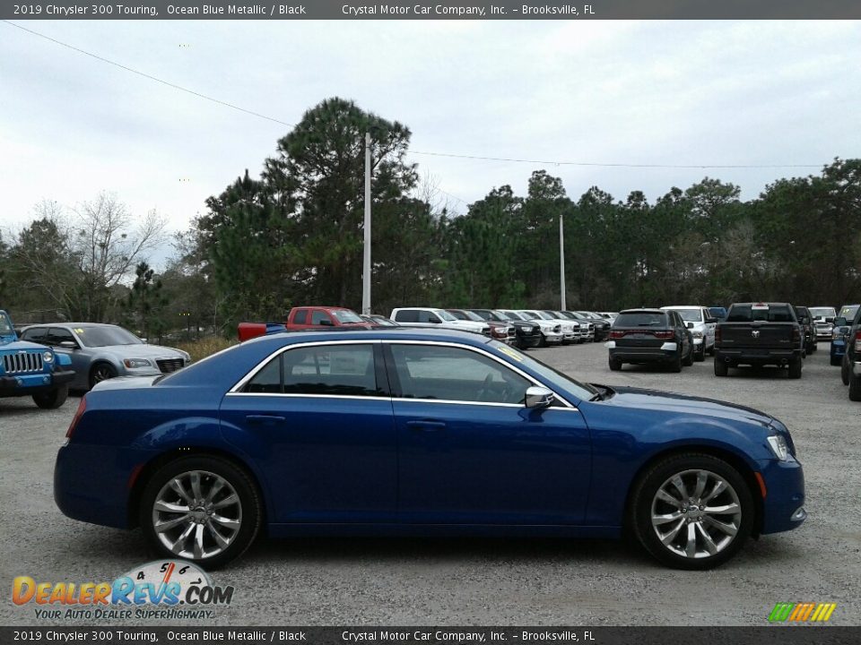 2019 Chrysler 300 Touring Ocean Blue Metallic / Black Photo #6