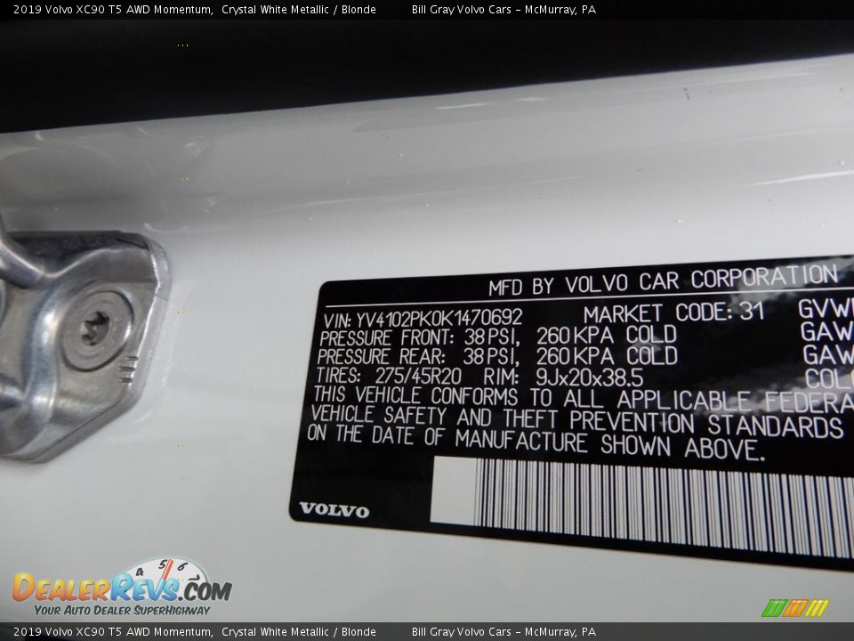 2019 Volvo XC90 T5 AWD Momentum Crystal White Metallic / Blonde Photo #11