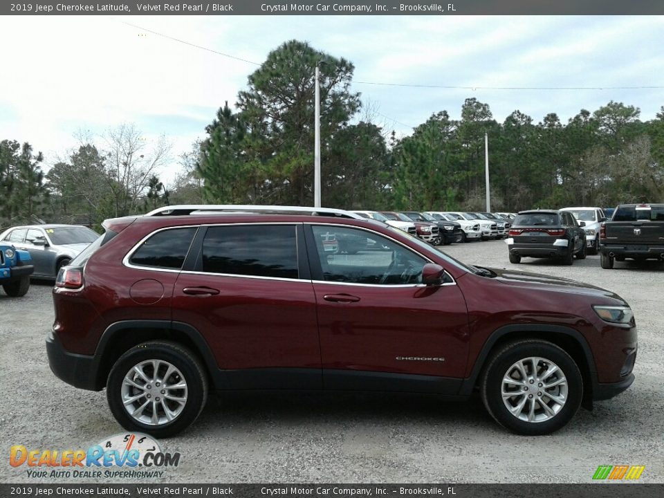 2019 Jeep Cherokee Latitude Velvet Red Pearl / Black Photo #6