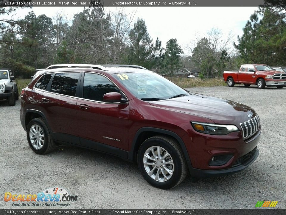 2019 Jeep Cherokee Latitude Velvet Red Pearl / Black Photo #7